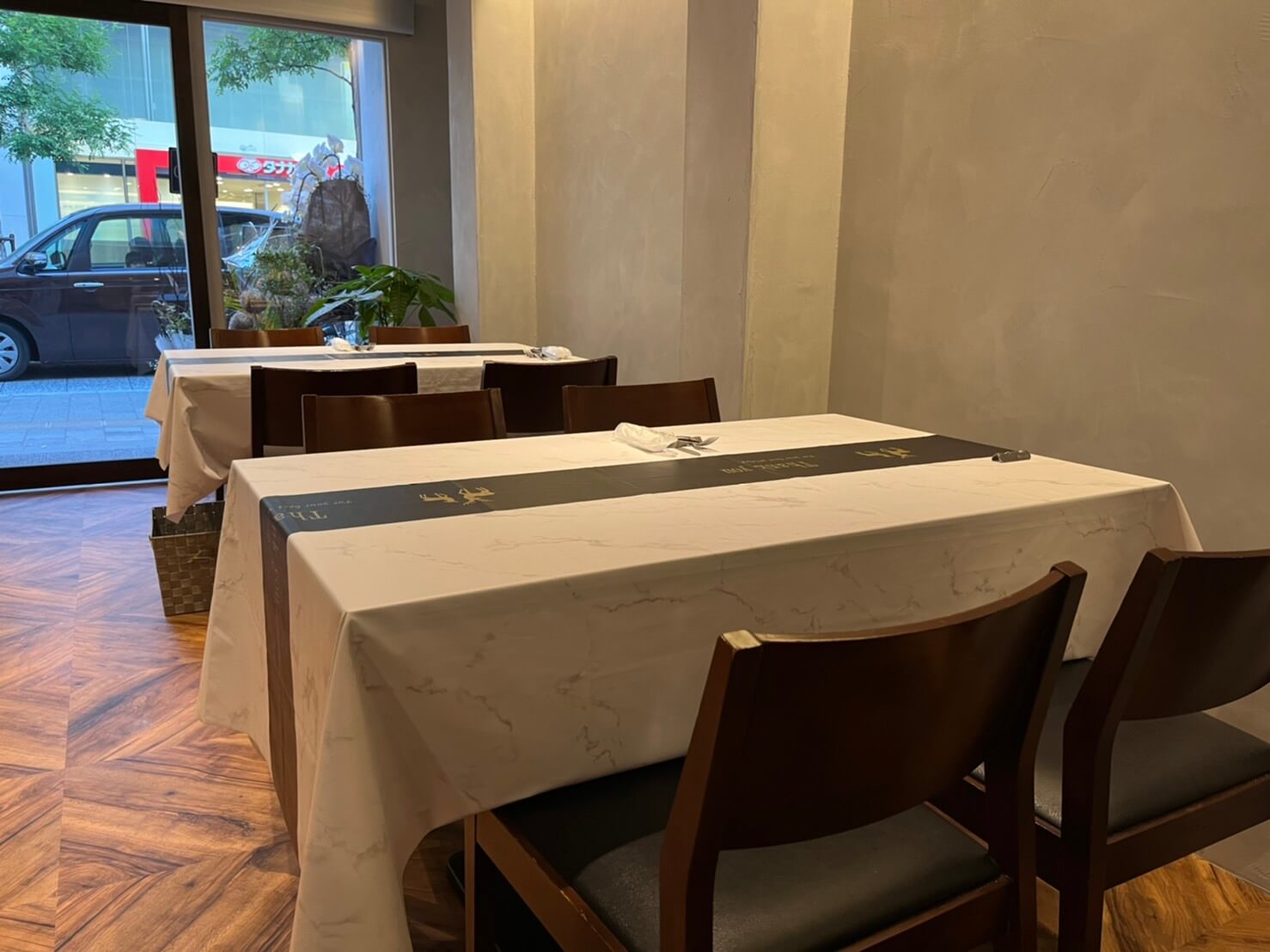福山　レストラン　ディナー　テーブル席03